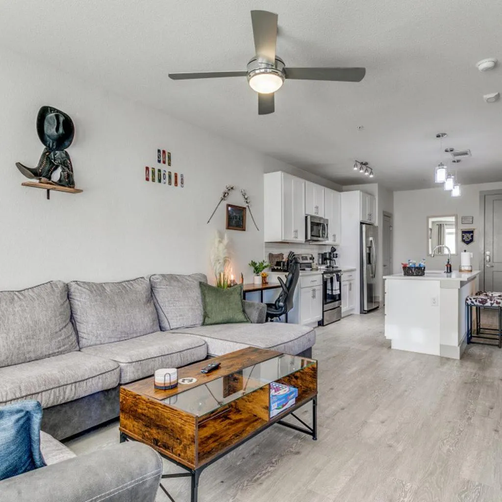 Photograph of San Antonio TX Condo on Riverwalk w King Ste,Pets