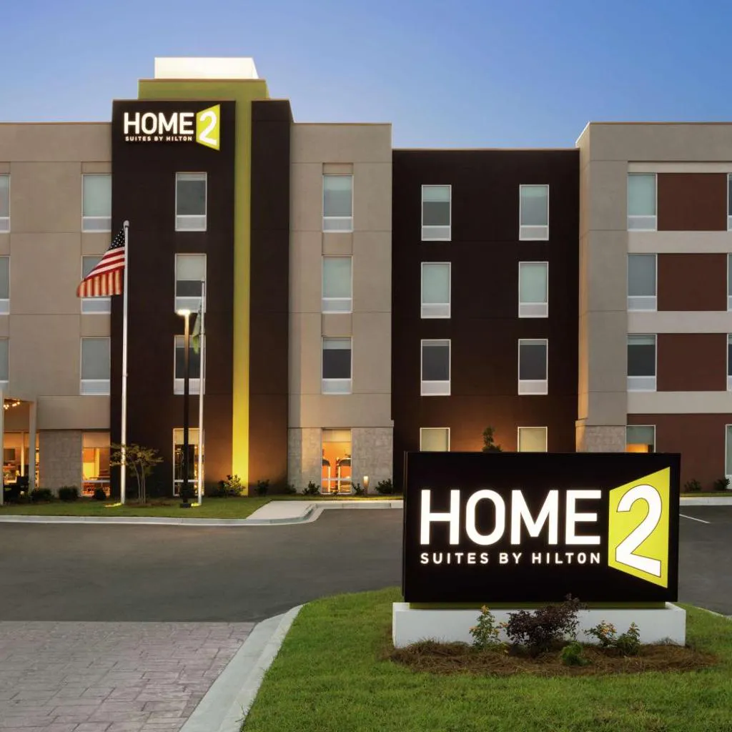 Photograph of Home2 Suites By Hilton Savannah Airport