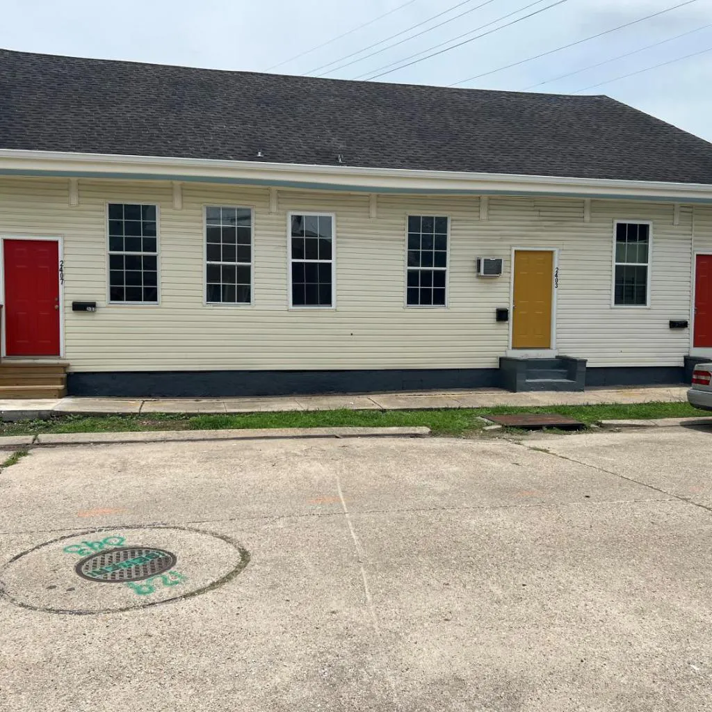 Photograph of Trisuites 2