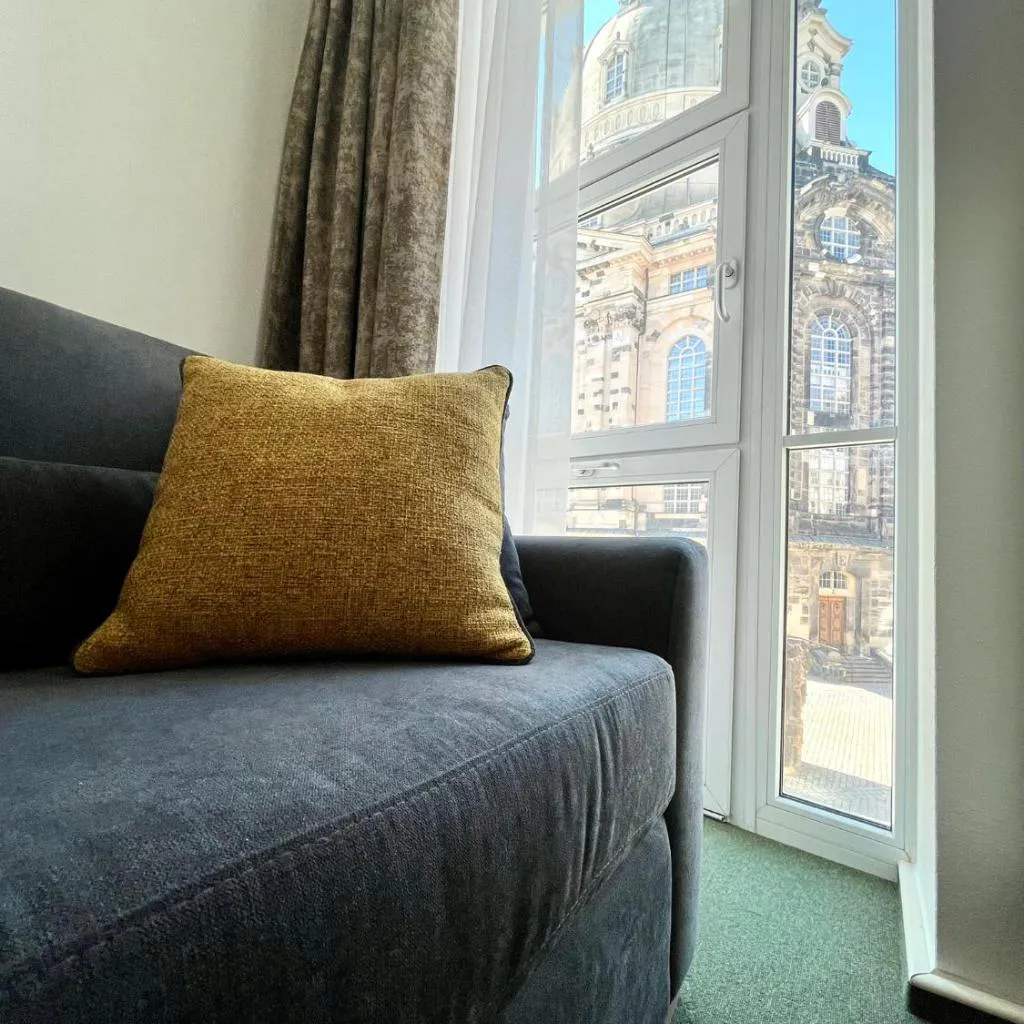 Photograph of großes Familienapartment mit Blick zur Frauenkirche