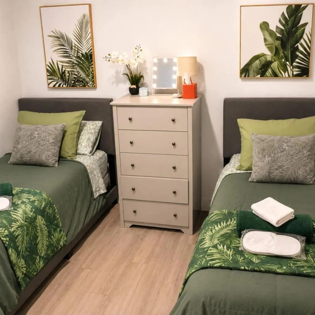 Photograph of Deluxe Room in best location Miami in a 2 Bedrooms Unit - Parking, Laundry and Luggage Storage