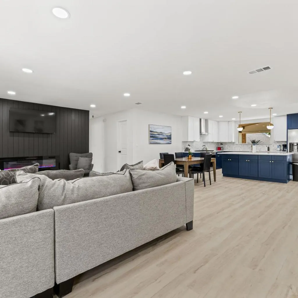 Photograph of Royal Oaks Haven