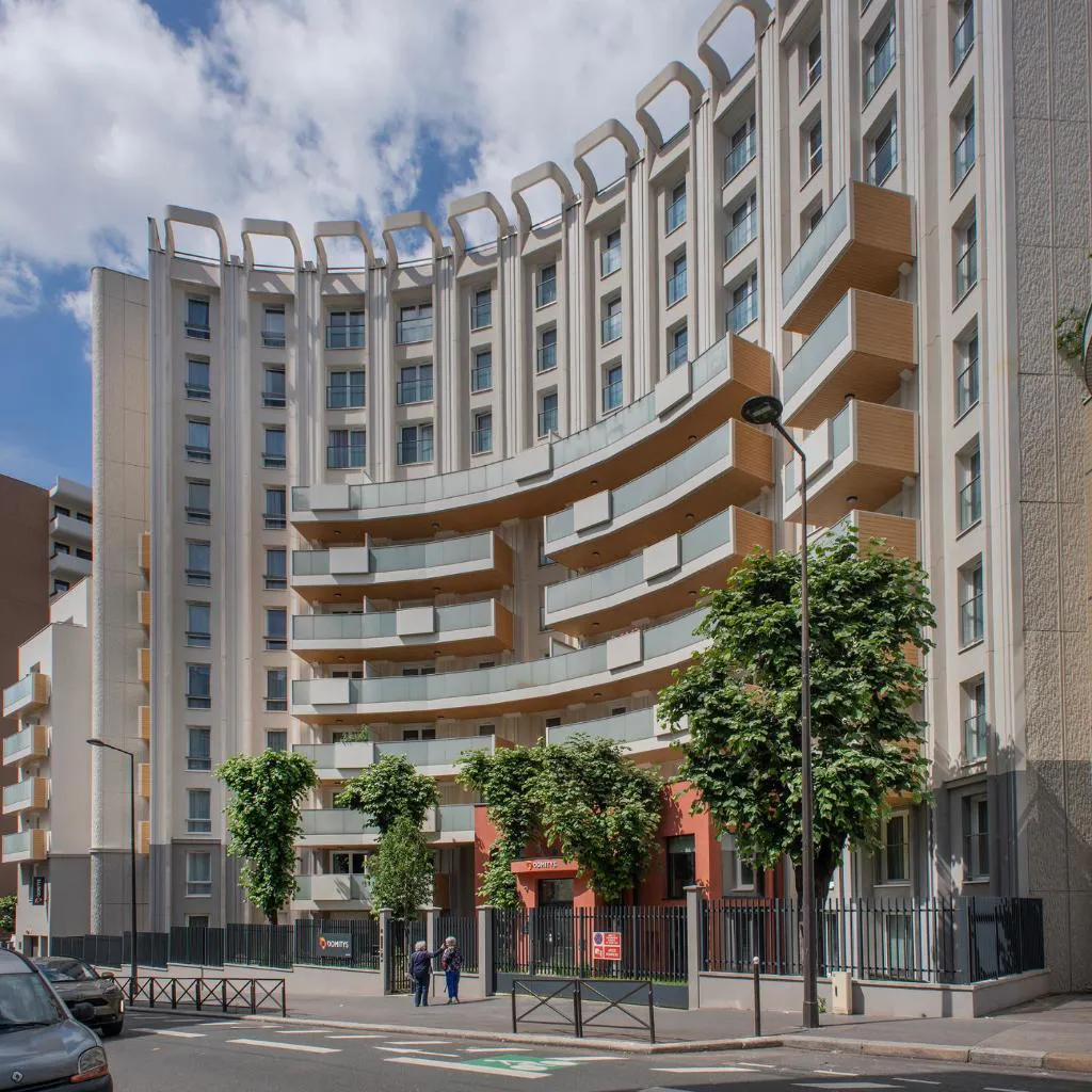Photograph of Domitys L'Ellipse