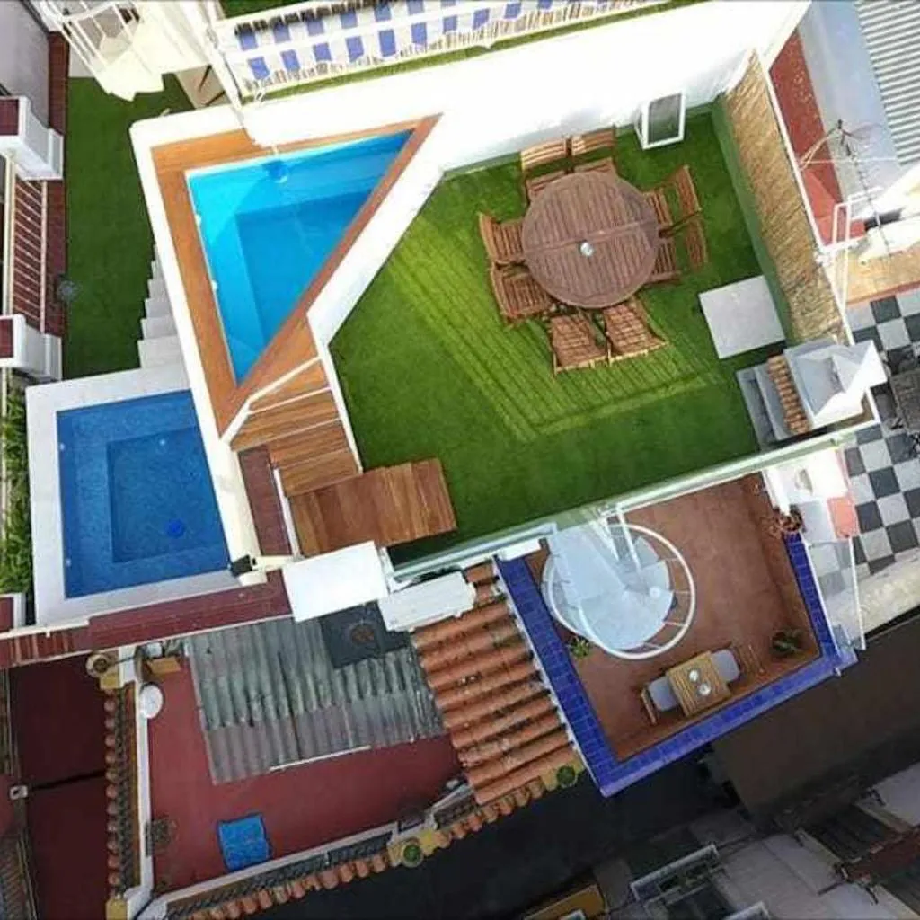 Photograph of Casa con piscina junto catedral de sevilla
