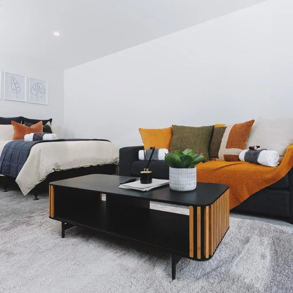 Photograph of 1 bed Central City Deluxe w/carpark
