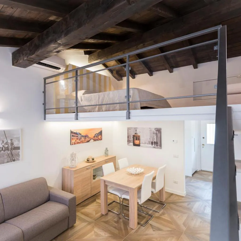 Photograph of Luxury Apartment Milano Centro