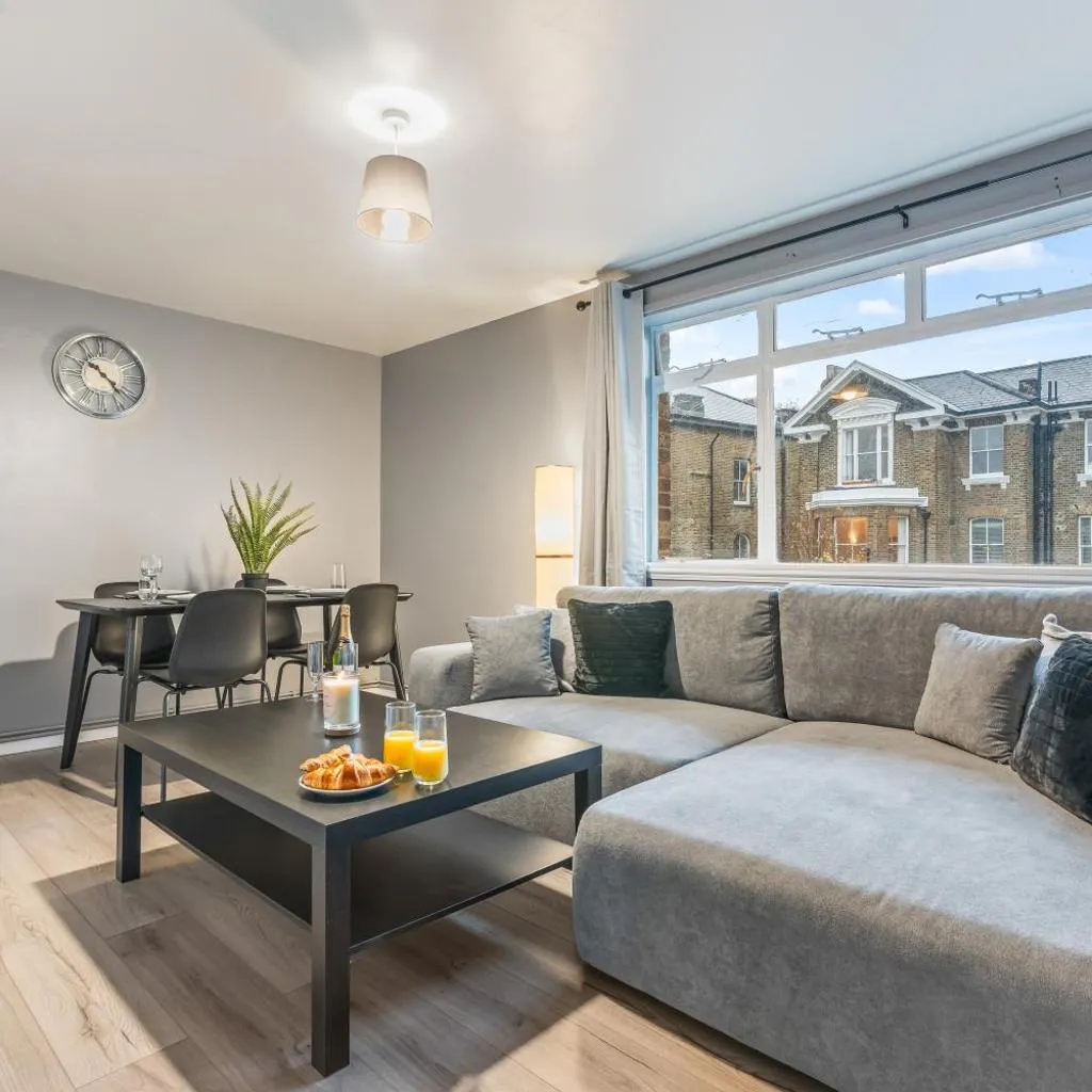 Photograph of Modern Lewisham Apartment I Near Greenwich & Station
