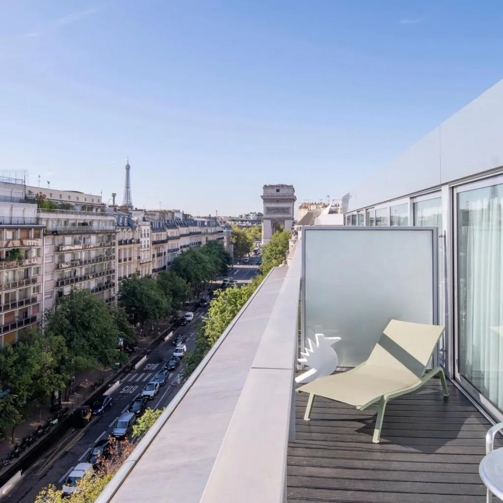 Photograph of Renaissance Paris Arc de Triomphe Hotel