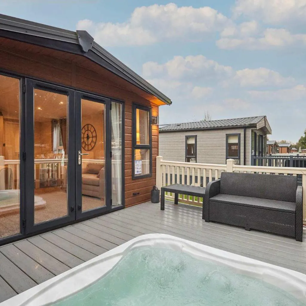 Photograph of Woodpark Lodge with Hot Tub