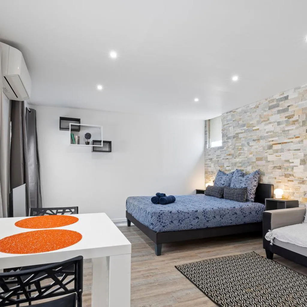 Photograph of Nice Renting - PENCHIENATTI - Chic & Modern Urban Pearl Massena Old Nice