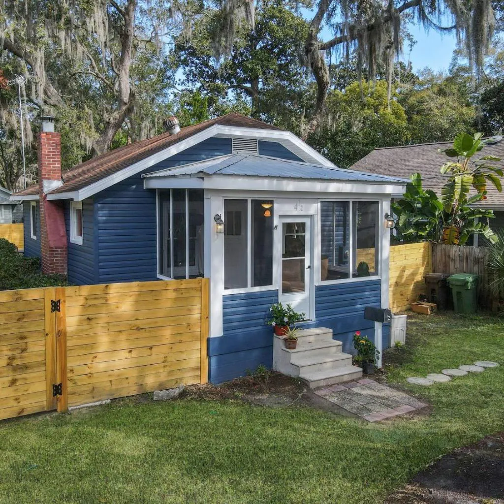 Photograph of ST. Sylvan Historic Bungalow