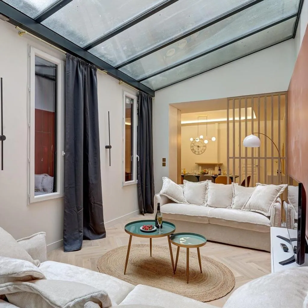 Photograph of Bluestay 174 - Superb apartment in Paris