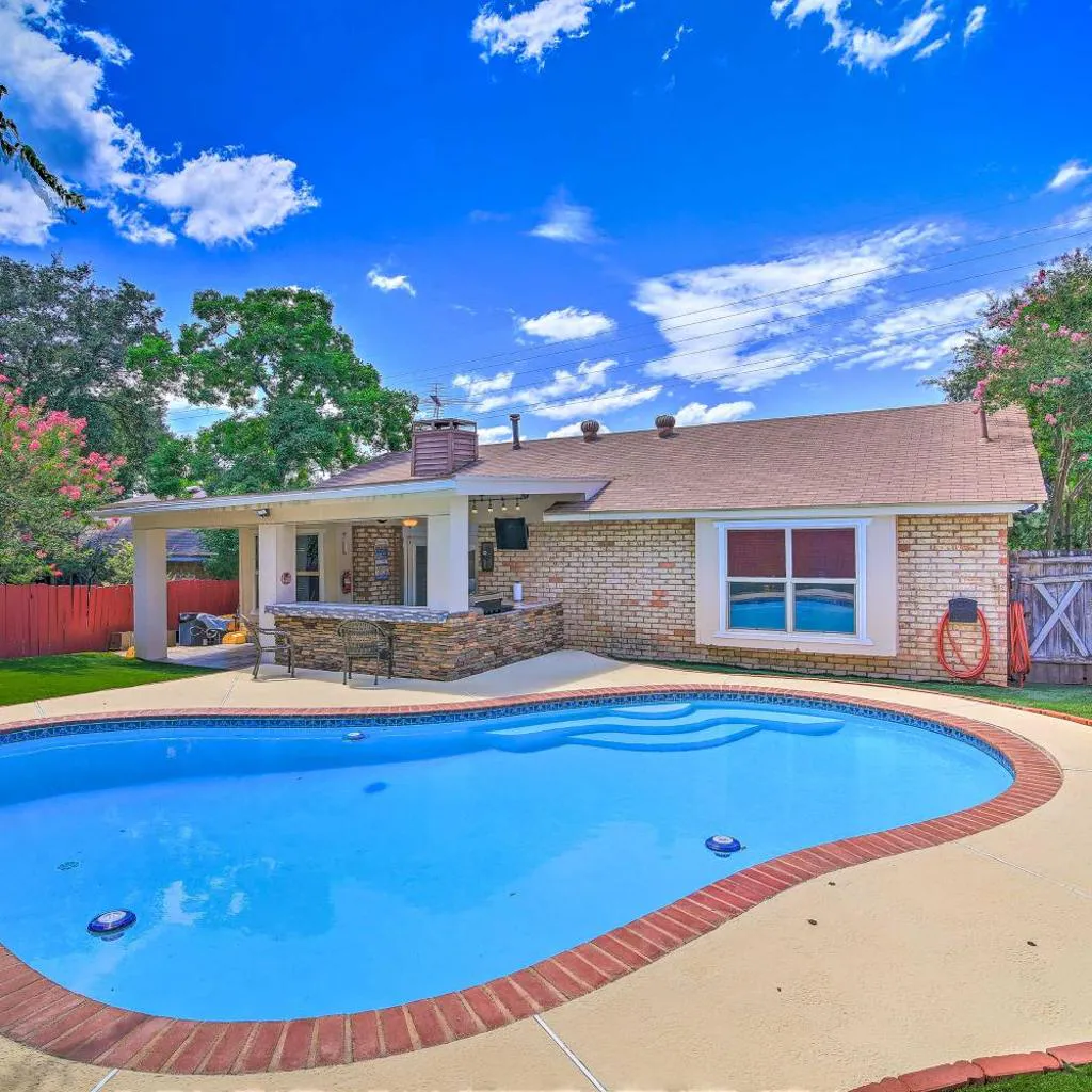 Photograph of San Antonio Oasis w/ Hot Tub, Pool & Outdoor Bar!