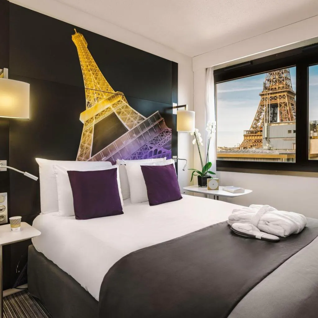 Photograph of Mercure Paris Centre Tour Eiffel