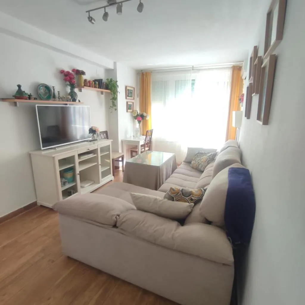 Photograph of piso reformado 3 habitaciones
