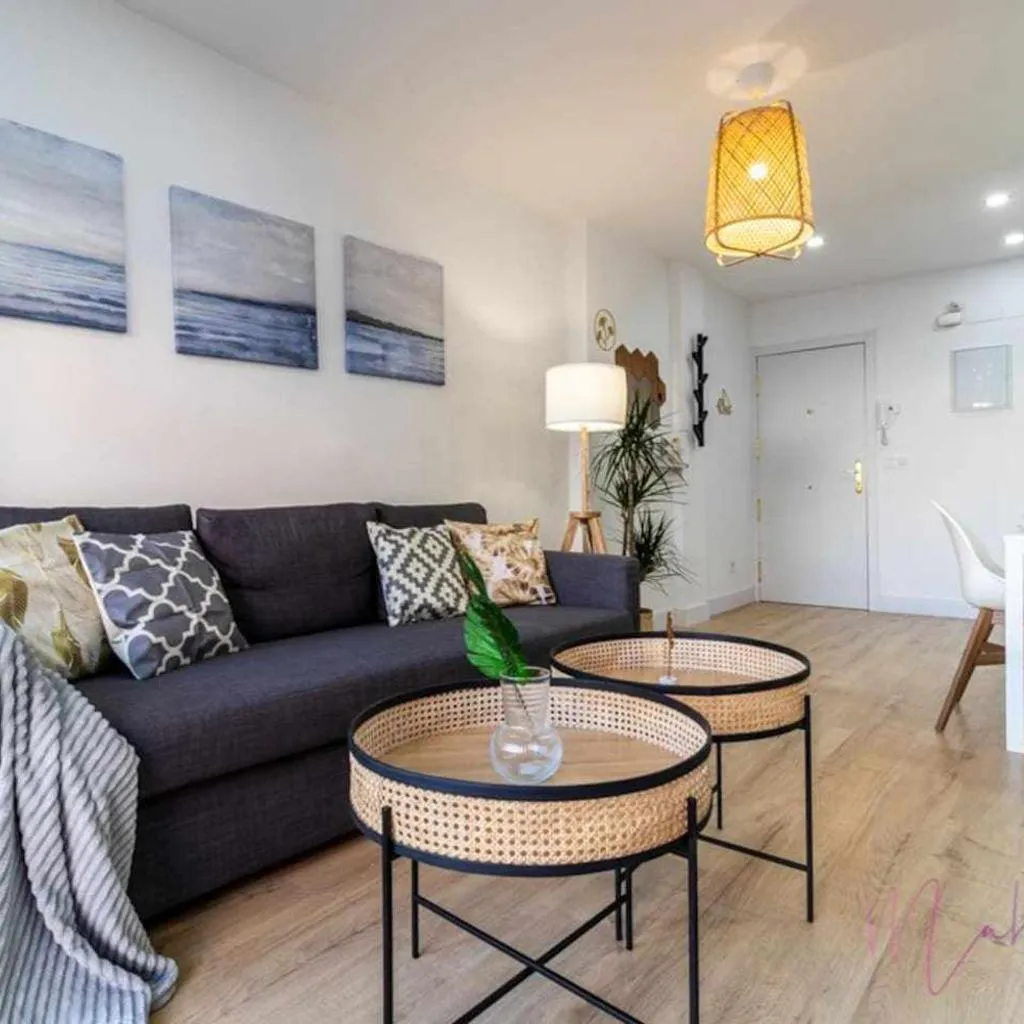 Photograph of Apartamento 2 en Estadio Sevilla, 6 plazas y metro