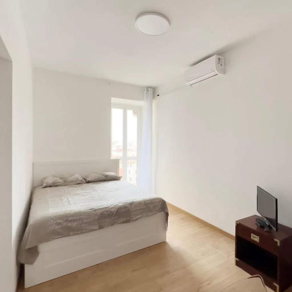 Photograph of A chic 2-rooms apartment