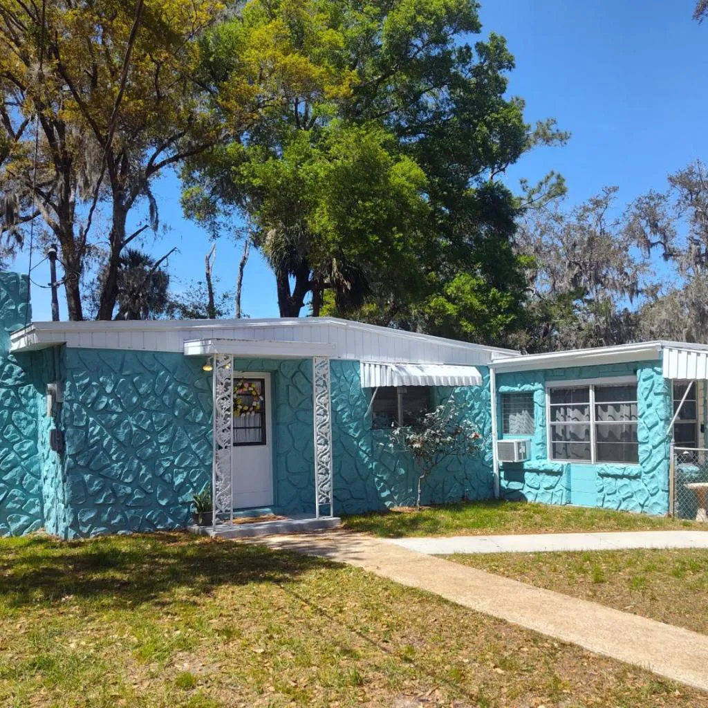 Photograph of Spring Street Retreat