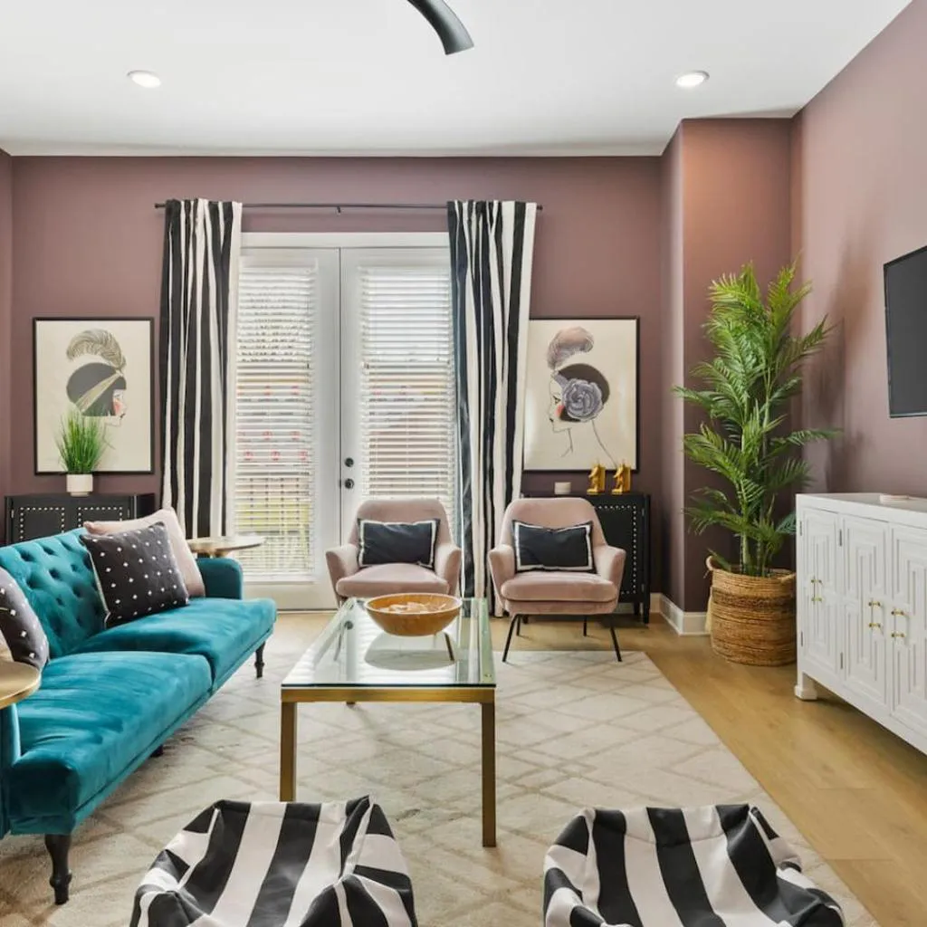 Photograph of Upscale Townhome 3 miles to Downtown with 2 Car Garage