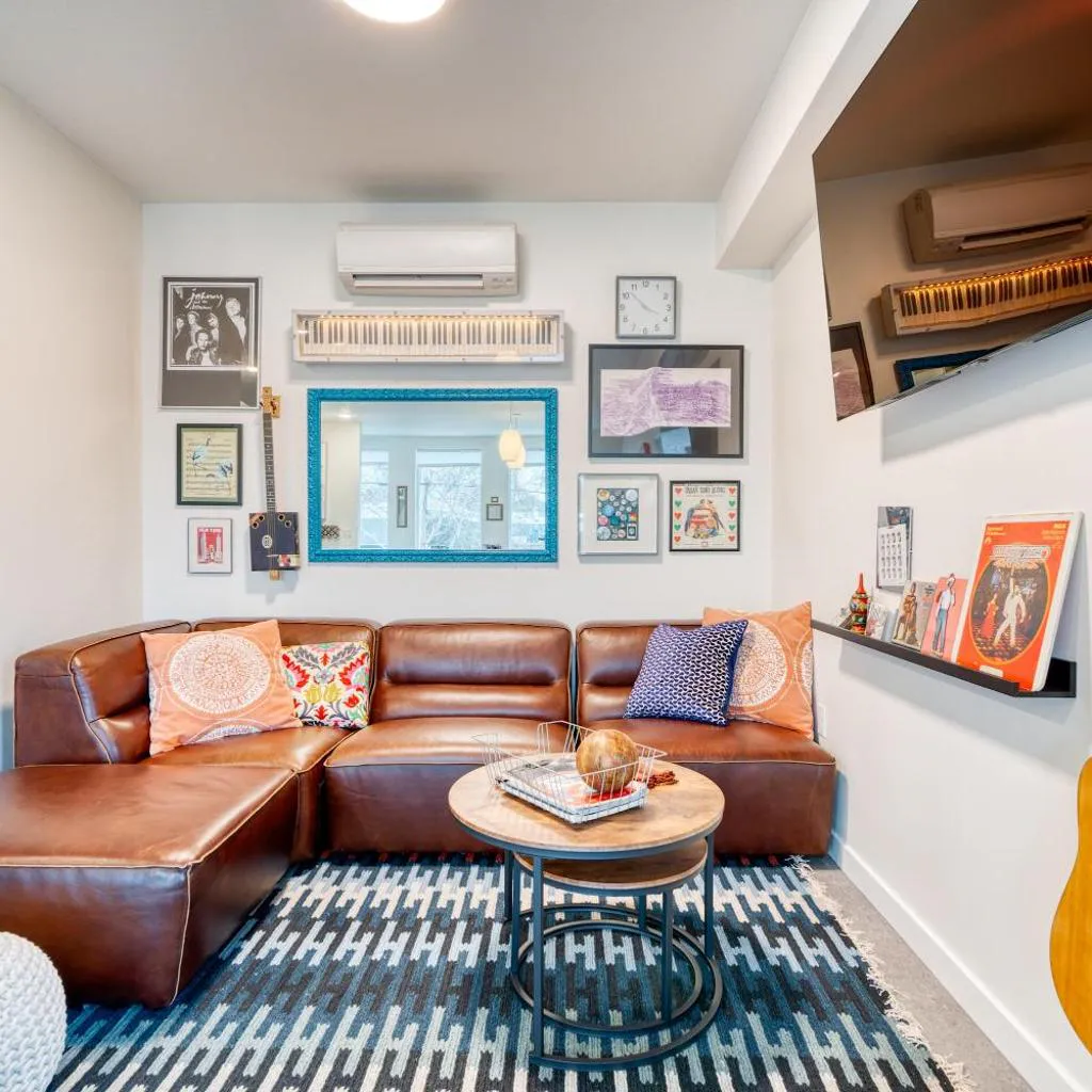 Photograph of Stay Portland - Crossroads Vintage Funk Penthouse - 94 WalkScore