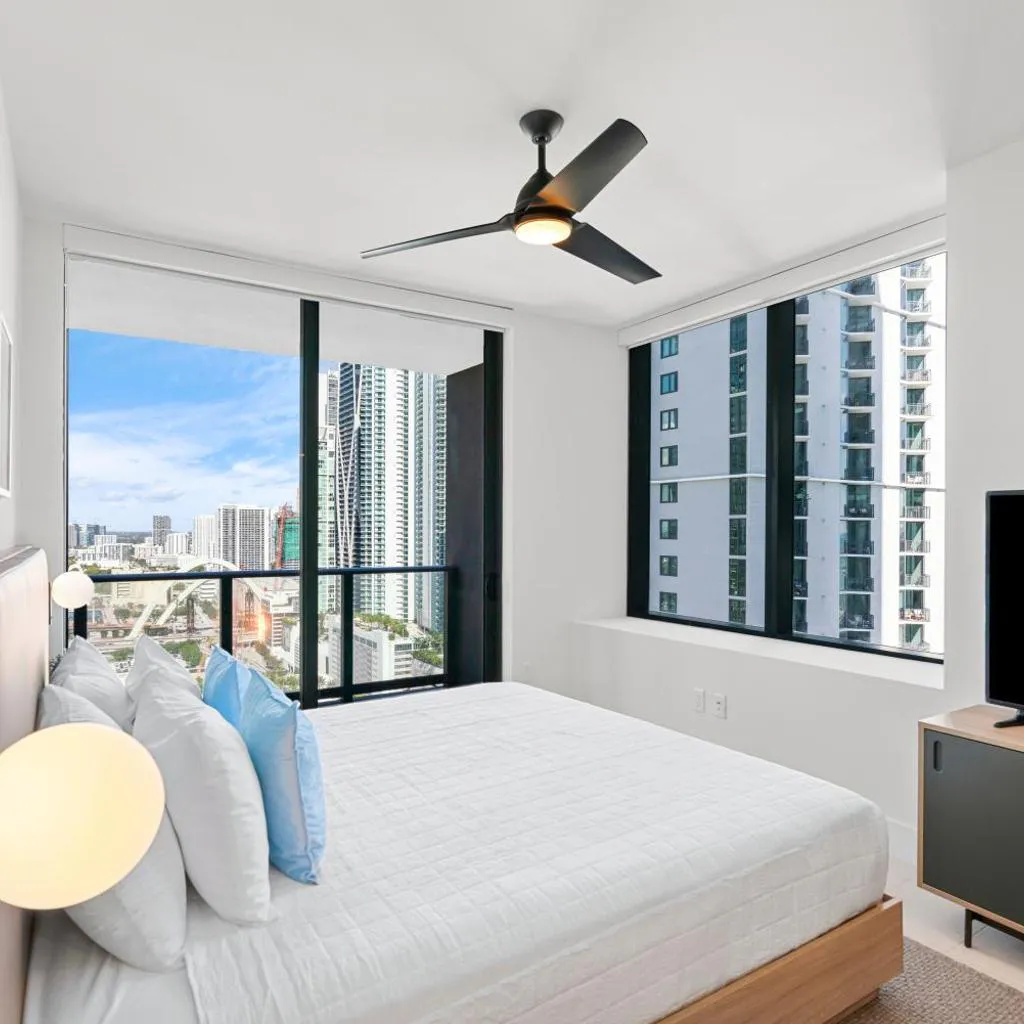 Photograph of New 26th floor amazing view 2BR-2BA