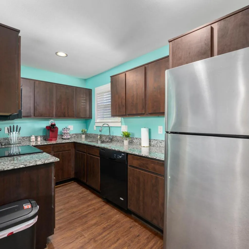 Photograph of Sleek 1BR Apt with Free Park Near NRG, Med Center & UH