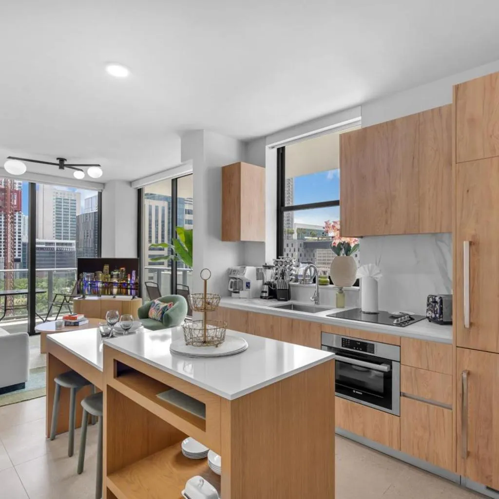 Photograph of Luxury 2BR Downtown Miami Near Worldcenter