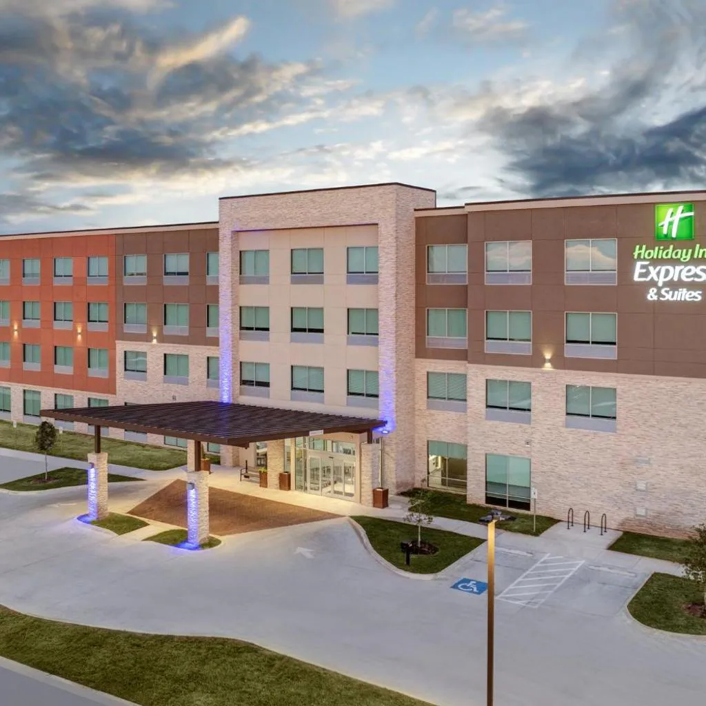 Photograph of Holiday Inn Express & Suites Austin Airport East by IHG