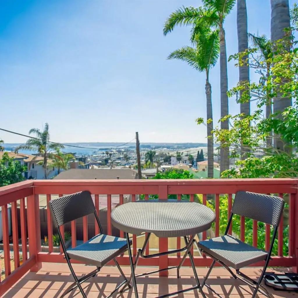 Photograph of Great Views Studio apartment near Little Italy