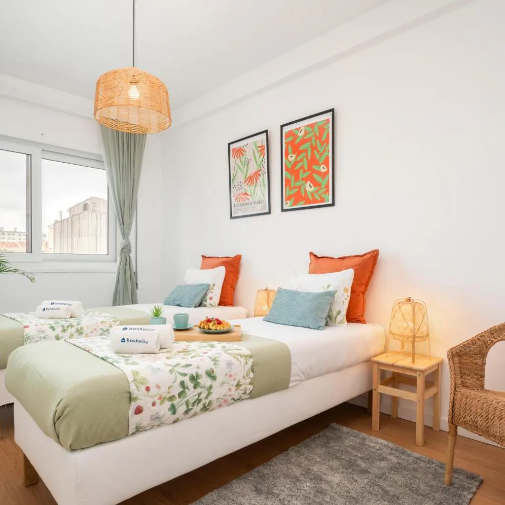 Photograph of Host Wise - Spacious Modern Flat w Balcony
