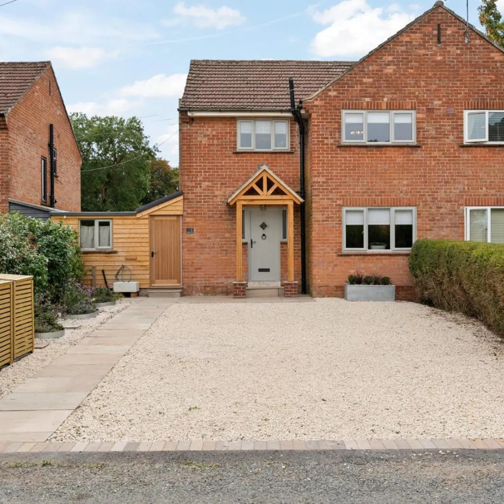 Photograph of 3 Olivers View