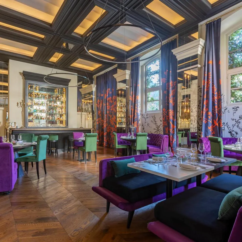 Photograph of Roma Luxus Hotel