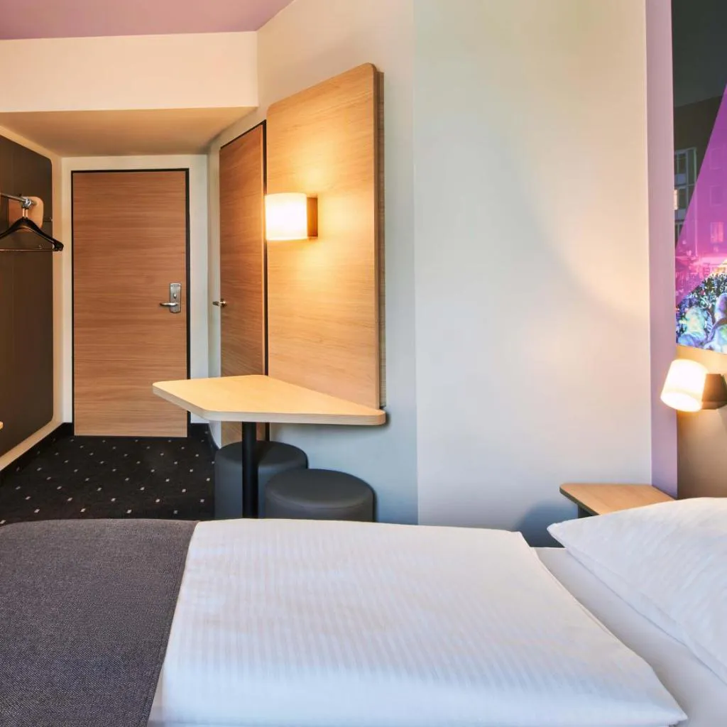 Photograph of B&B HOTEL Frankfurt-Niederrad