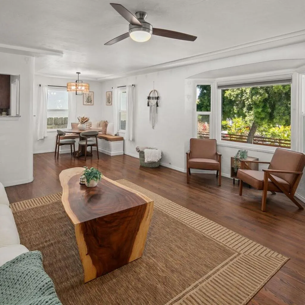 Photograph of Charming, AC, Outdoor Oasis, 3 blocks to Lafayette