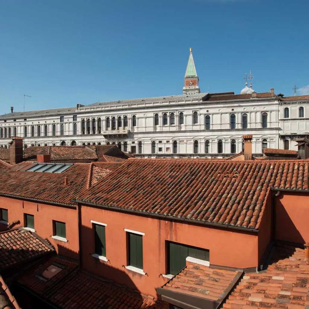 Photograph of Casa Kirsch