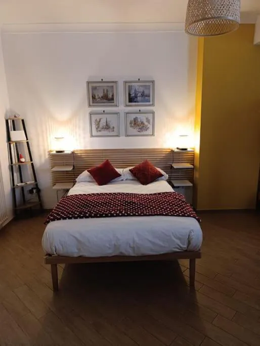 Photograph of La Dolce Vita, Vomero