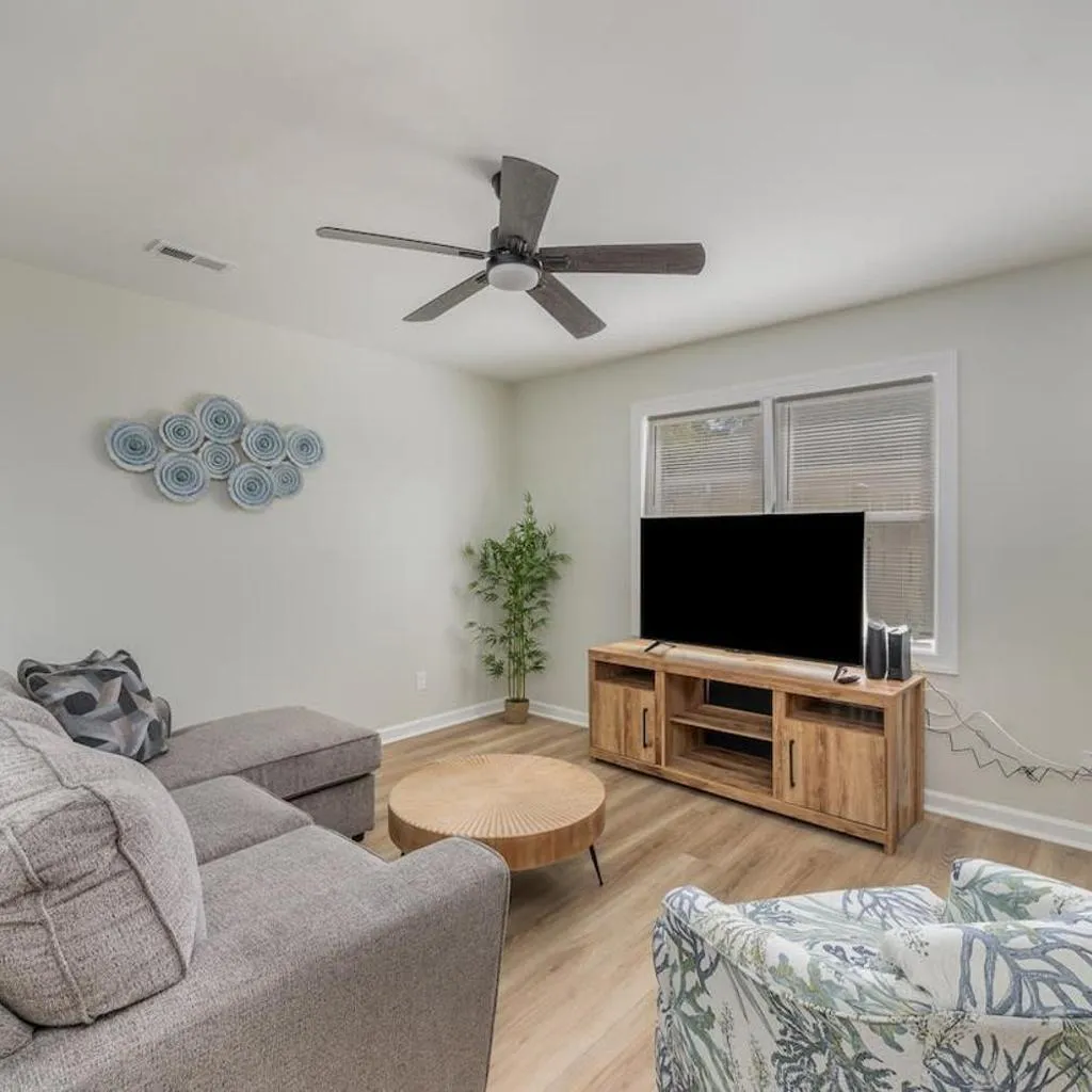 Photograph of Coral Retreat Pet Friendly Modern Home