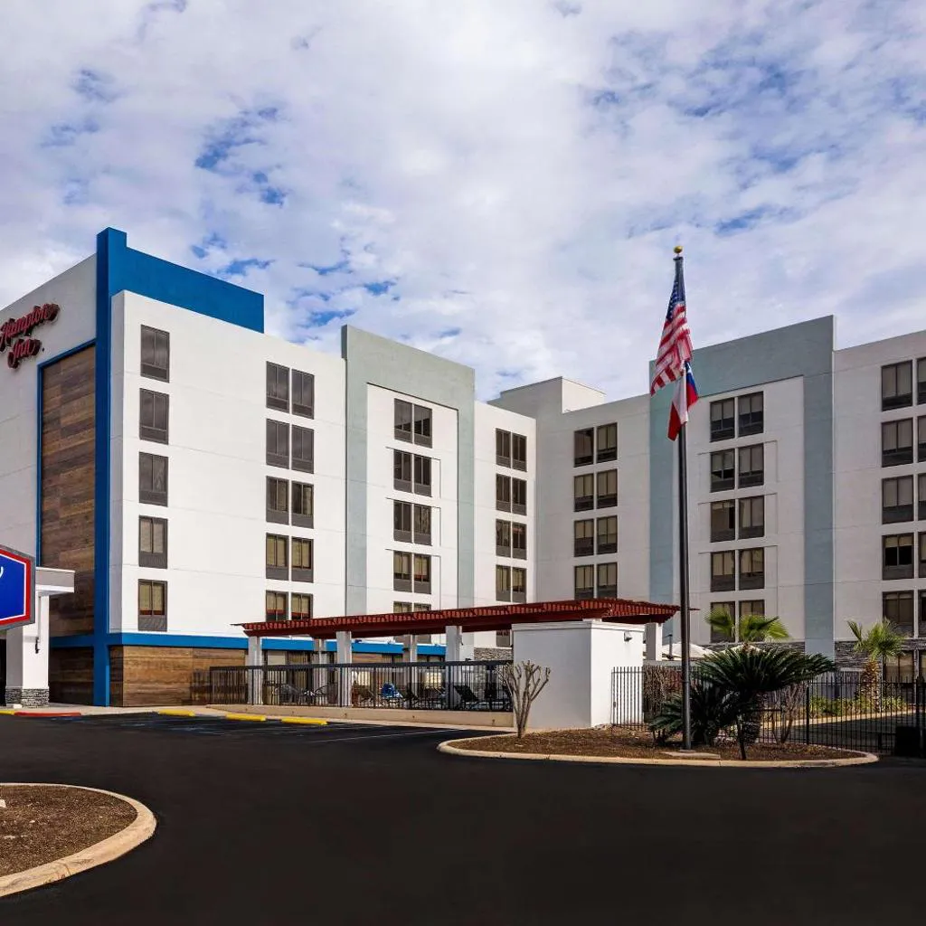 Photograph of Hampton Inn San Antonio Downtown