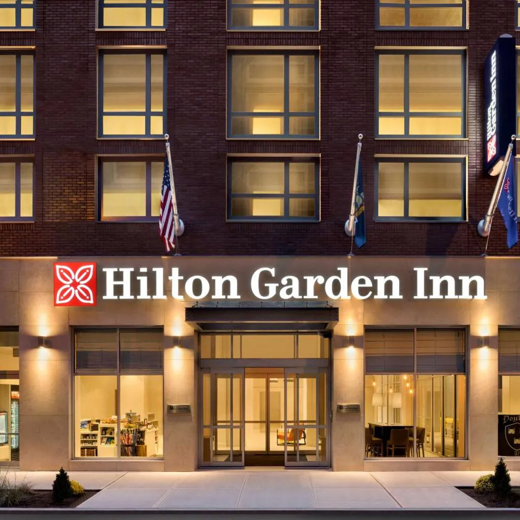 Photograph of Hilton Garden Inn New York Times Square South