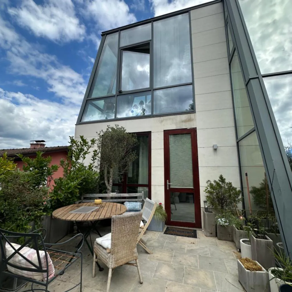 Photograph of MODERN LUXURY FOREST APARTMENT - 30 mins to center