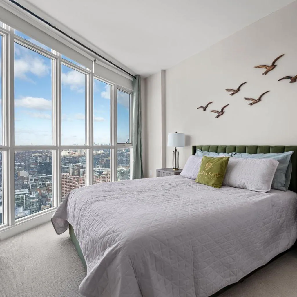 Photograph of Modern 1 Bedroom Condo Iceboat Terrace Downtown Toronto