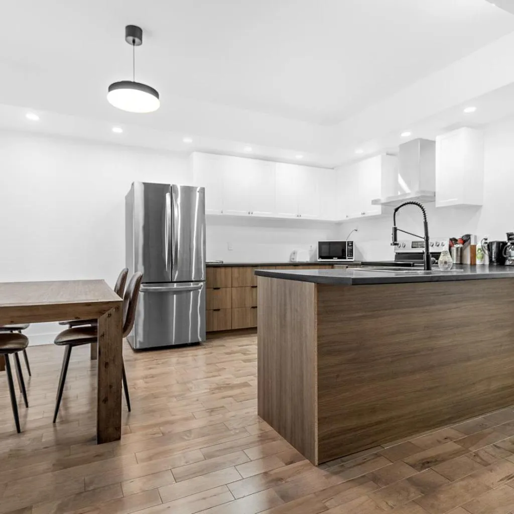 Photograph of Grand appartement pour 4 tout près du centre-ville