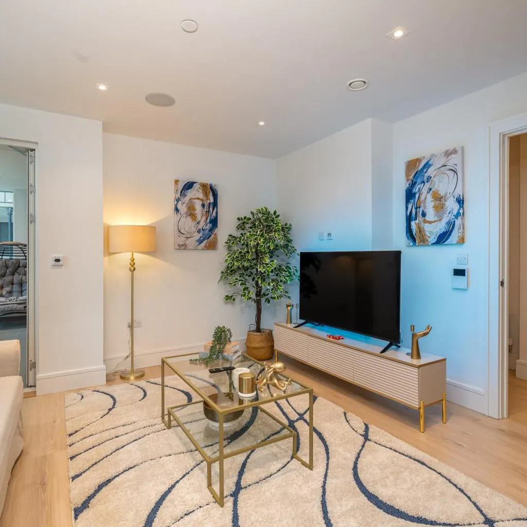 Photograph of Modern Apartment Cinema, Gym & Games Access