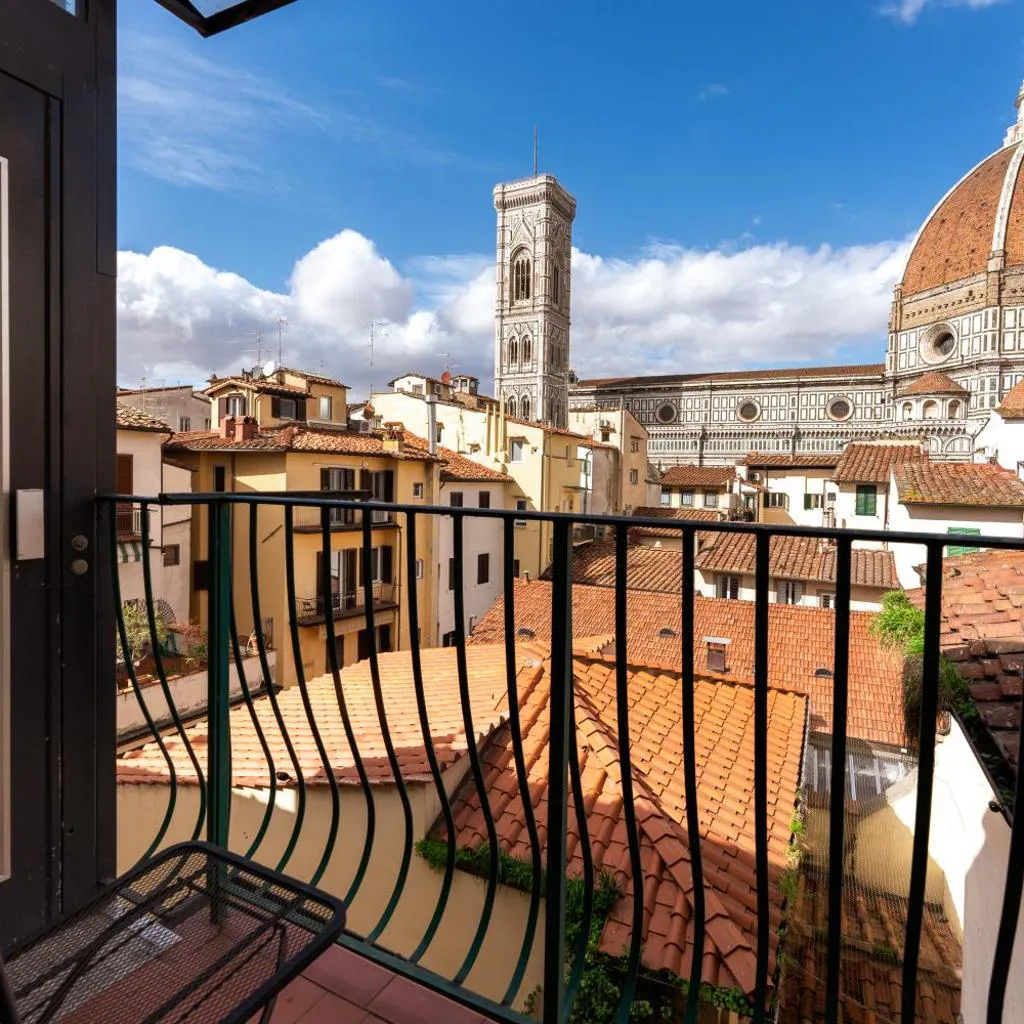 Photograph of Firenze Rentals Corso 12
