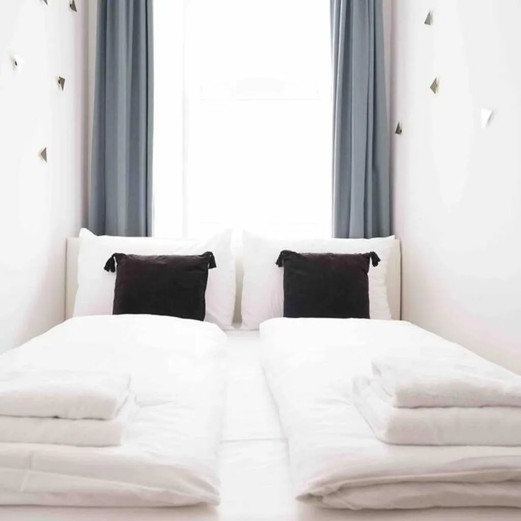 Photograph of Modern living in city center - fully equipped