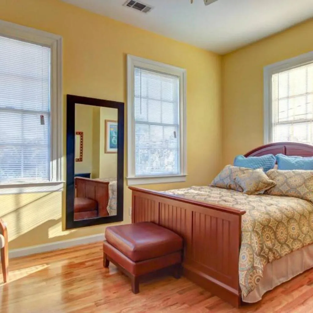 Photograph of Entire 2BD, Near Forsyth Park