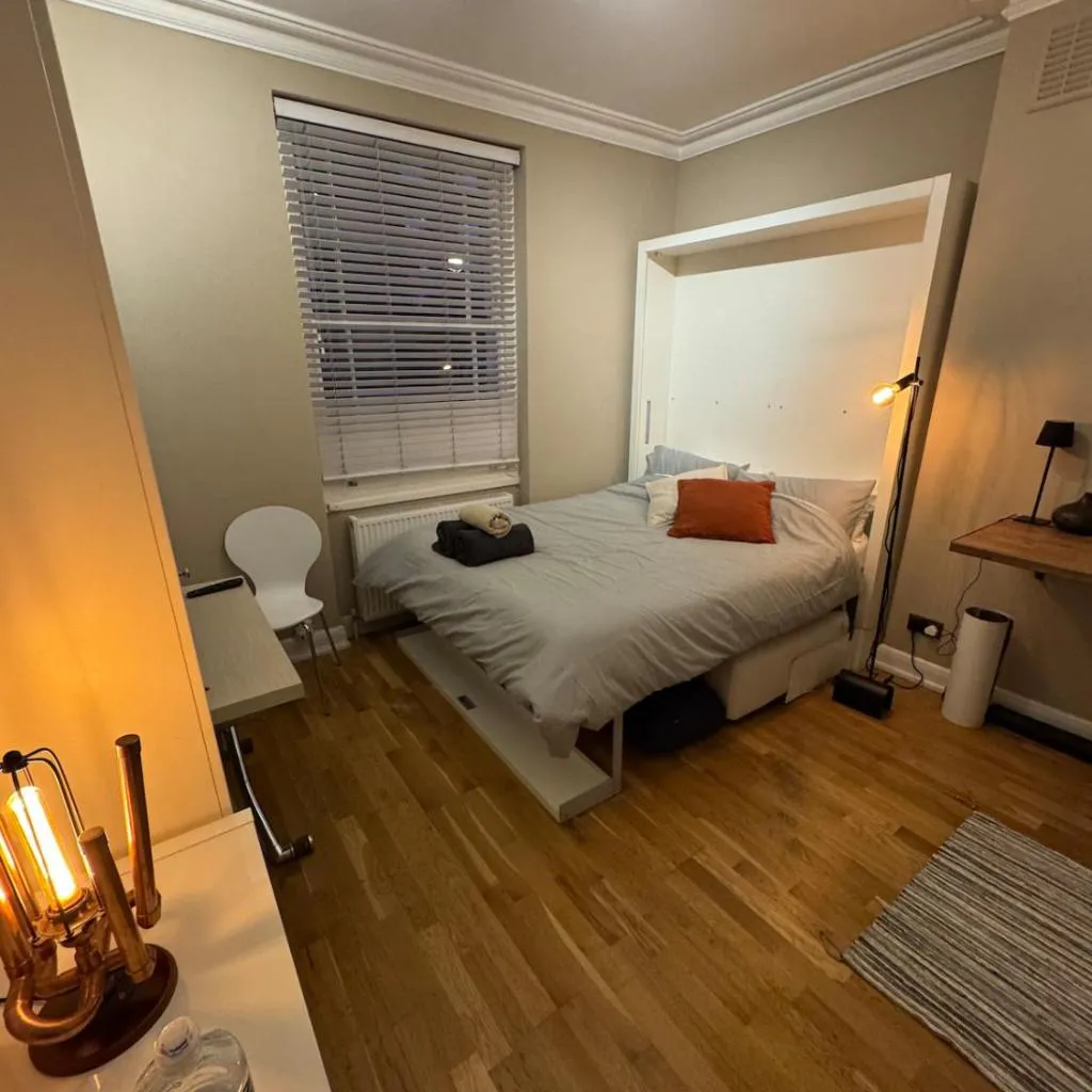 Photograph of Super central Pimlico modern studio