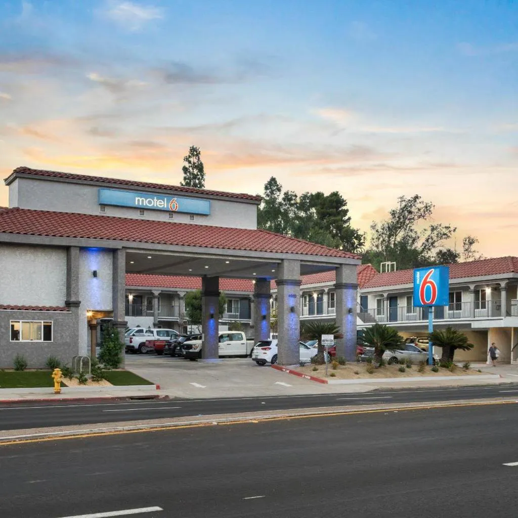 Photograph of Motel 6-La Mesa, CA