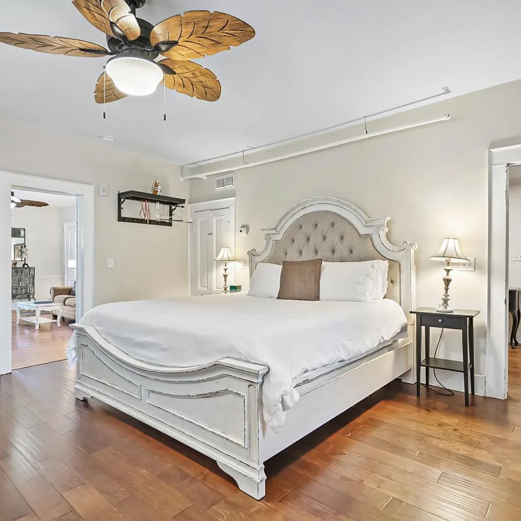 Photograph of Villa Mulvey #1