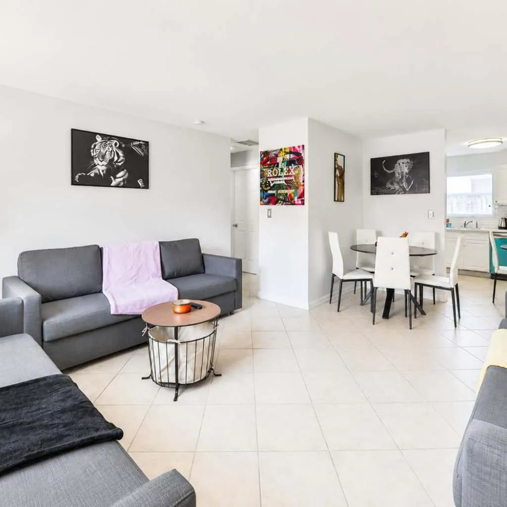 Photograph of Fantastic Family Nest for Joy STR-2310#1